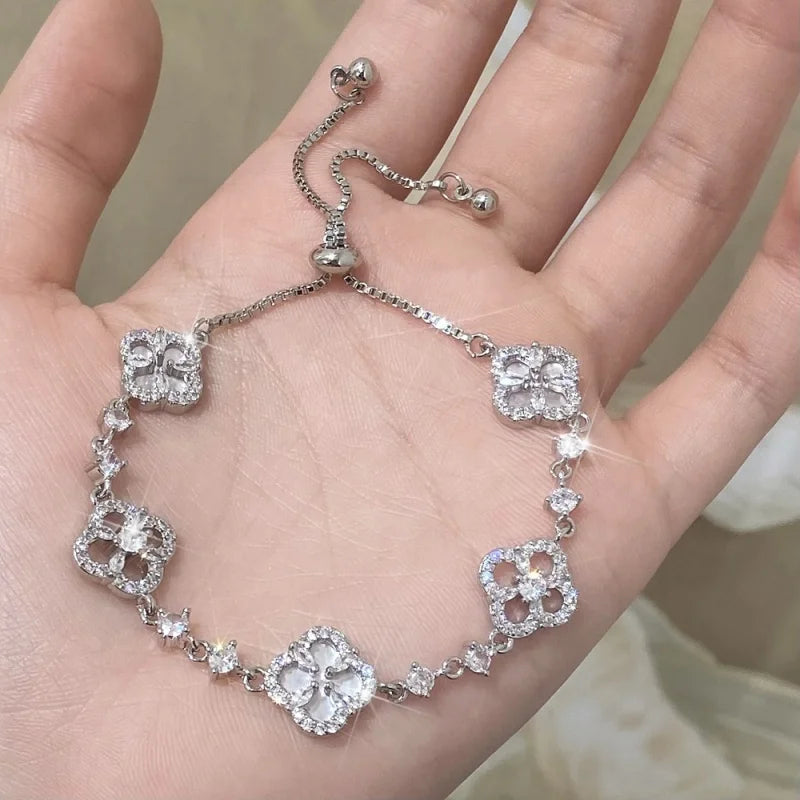 Petale Shell Bracelet