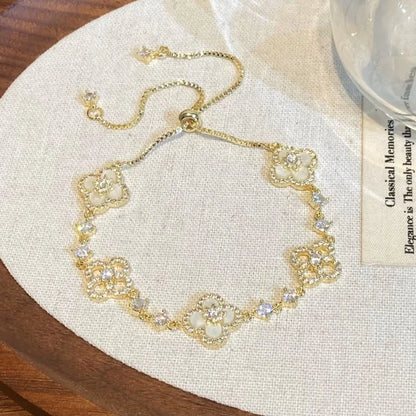Petale Shell Bracelet